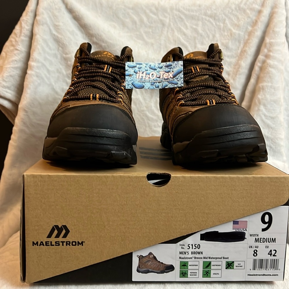 New MAELSTROM Men’s Brown Mid Length Ankle Hiking Boots Size 9 Regular Width